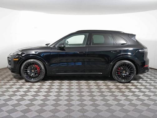 2021 Porsche Cayenne 