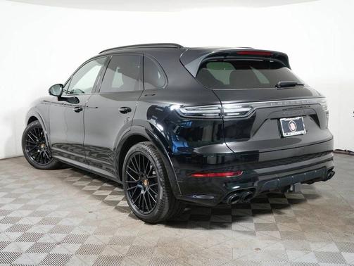 2021 Porsche Cayenne 