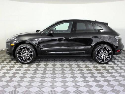 2025 Porsche Macan 