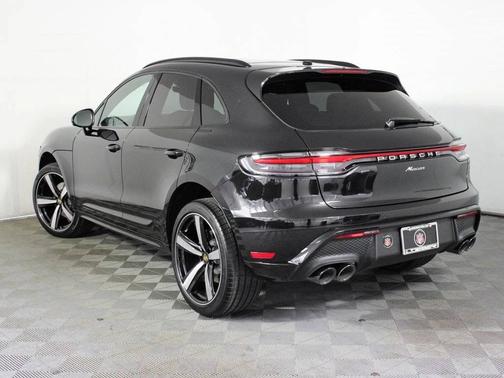 2025 Porsche Macan 
