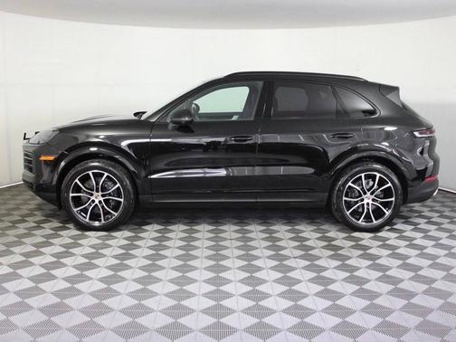 2025 Porsche Cayenne 