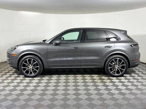 Quartzite Grey Metallic 2026 Porsche Cayenne