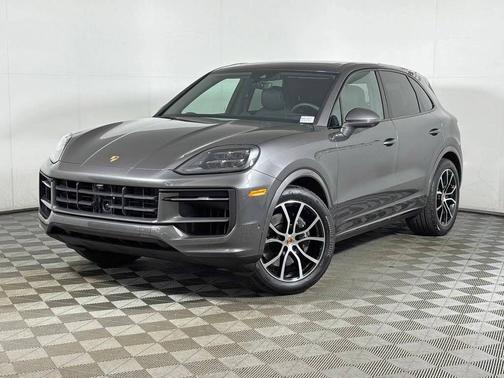 Quartzite Grey Metallic 2026 Porsche Cayenne