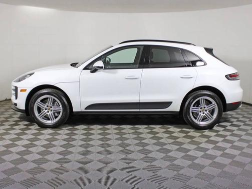White 2021 Porsche Macan