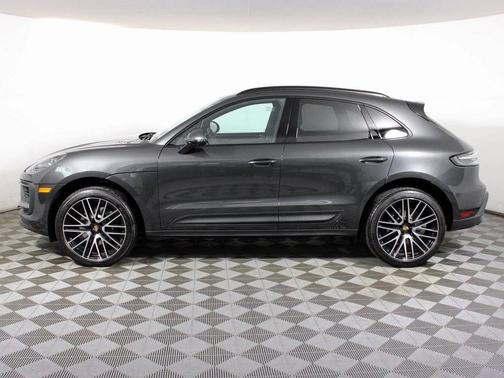 Volcano Grey Metallic 2026 Porsche Macan