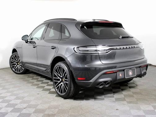 Volcano Grey Metallic 2026 Porsche Macan