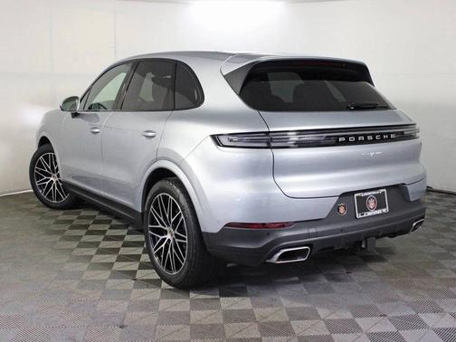 2025 Porsche Cayenne 