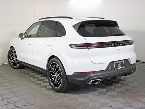 2025 Porsche Cayenne 