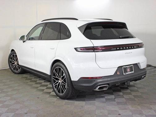 2025 Porsche Cayenne 