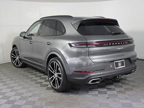 2025 Porsche Cayenne 
