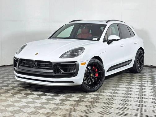 Carrara White Metallic 2026 Porsche Macan