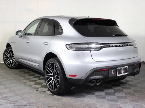 2025 Porsche Macan 