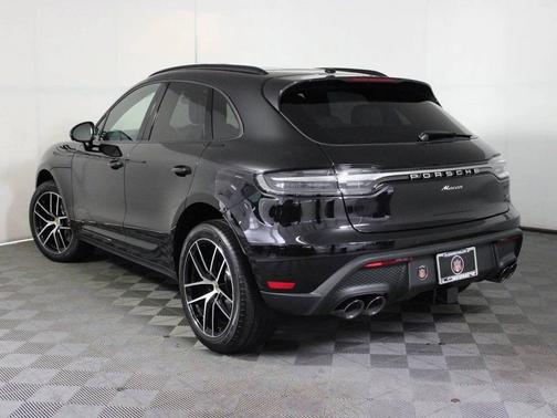 2025 Porsche Macan 