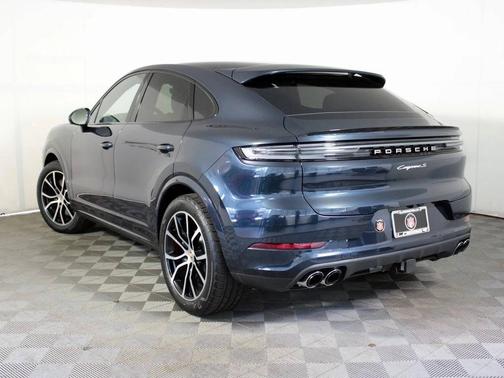 2025 Porsche Cayenne 