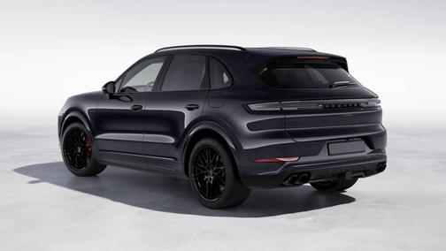 Chromite Black Metallic 2026 Porsche Cayenne