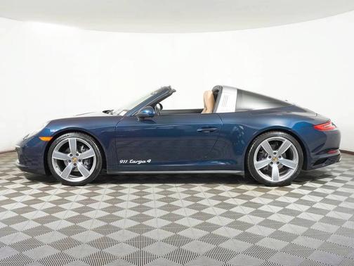 Night Blue Metallic 2017 Porsche 911
