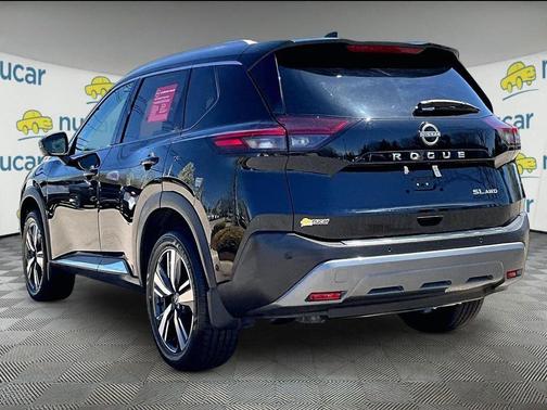 Super Black 2023 Nissan Rogue SL