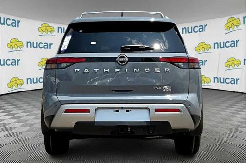 2025 Nissan Pathfinder Platinum 4WD