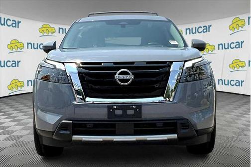 2025 Nissan Pathfinder Platinum 4WD