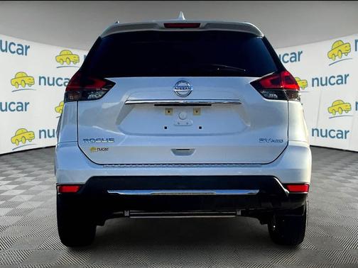 2018 Nissan Rogue SV