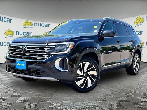 Opal White Pearl 2024 Volkswagen Atlas 2.0T SEL