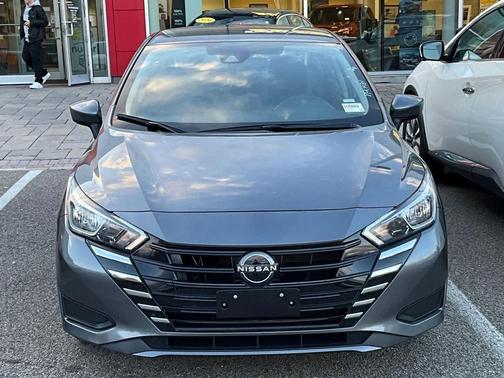 2023 Nissan Versa 1.6 SV