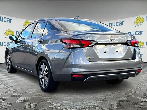 2023 Nissan Versa 1.6 SV