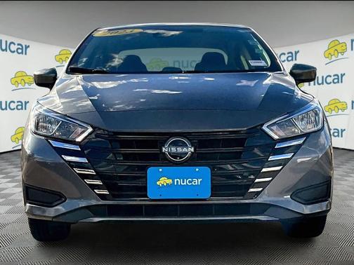 2023 Nissan Versa 1.6 SV