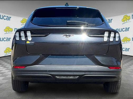 2022 Ford Mustang Mach-E Select