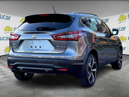 2021 Nissan Rogue Sport SL