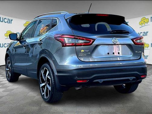 2021 Nissan Rogue Sport SL