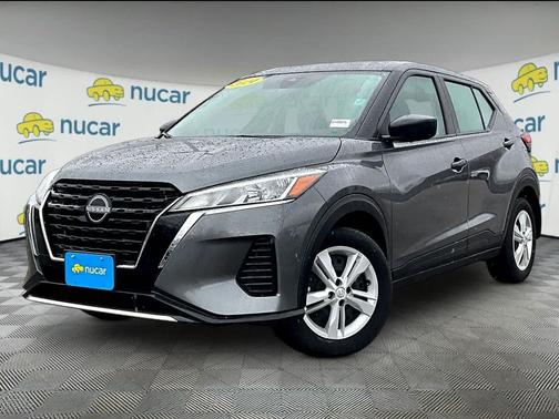 Gun Metallic 2024 Nissan Kicks S