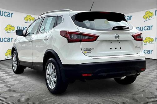 2021 Nissan Rogue Sport SV