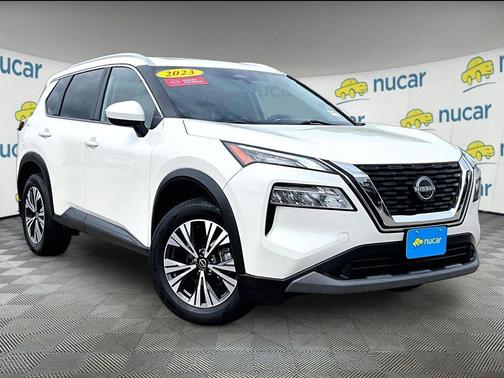 Pearl White Tricoat 2023 Nissan Rogue SV
