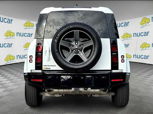 2024 Land Rover Defender 90 P400 X-Dynamic SE
