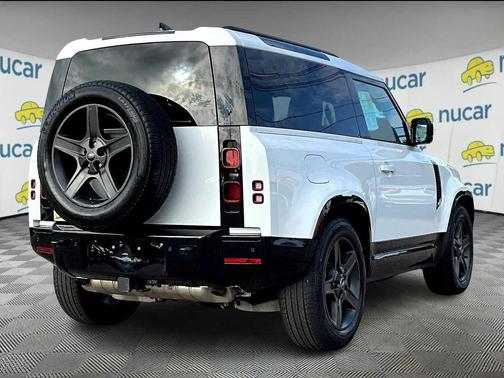 2024 Land Rover Defender 90 P400 X-Dynamic SE