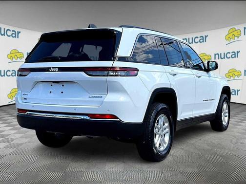 2022 Jeep Grand Cherokee Laredo