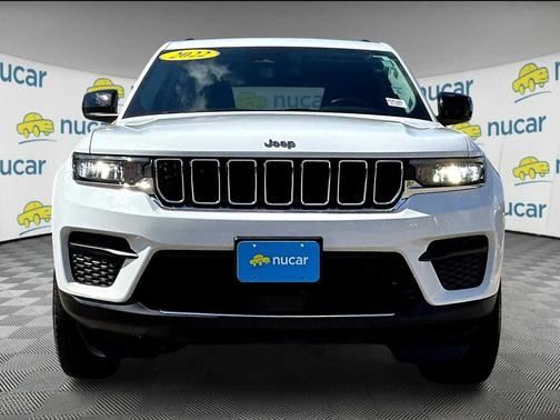 2022 Jeep Grand Cherokee Laredo