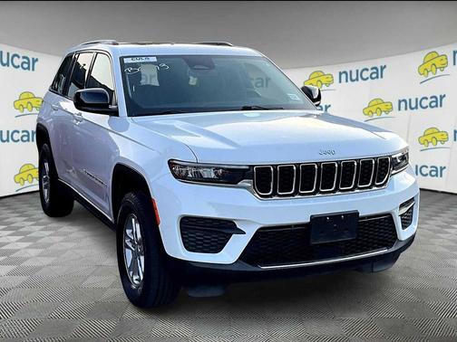 2022 Jeep Grand Cherokee Laredo