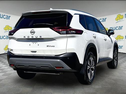 Pearl White Tricoat 2023 Nissan Rogue SV