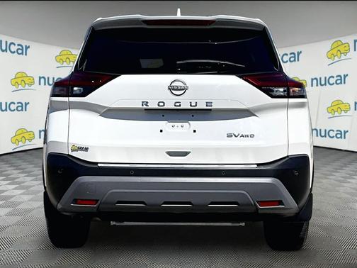 Pearl White Tricoat 2023 Nissan Rogue SV