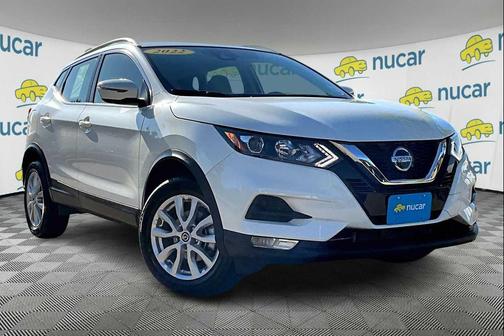 2022 Nissan Rogue Sport SV