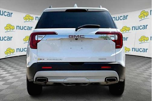 2022 GMC Acadia AWD SLT