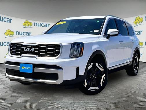 Glacial White Pearl 2024 Kia Telluride S