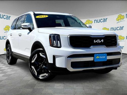2023 Kia Telluride S