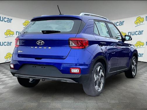 2023 Hyundai VENUE SEL