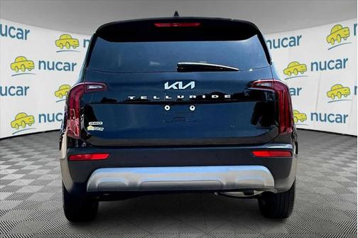 2022 Kia Telluride LX