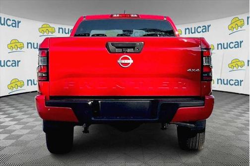 2025 Nissan Frontier SV