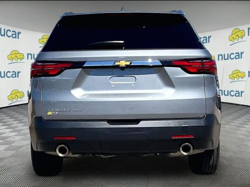 Sterling Gray Metallic 2023 Chevrolet Traverse LS