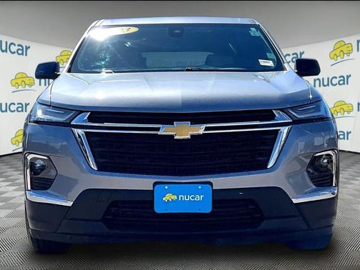 Sterling Gray Metallic 2023 Chevrolet Traverse LS